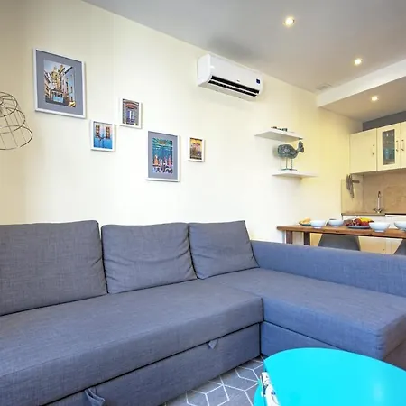 Tatil Evi The Famous Blue House *